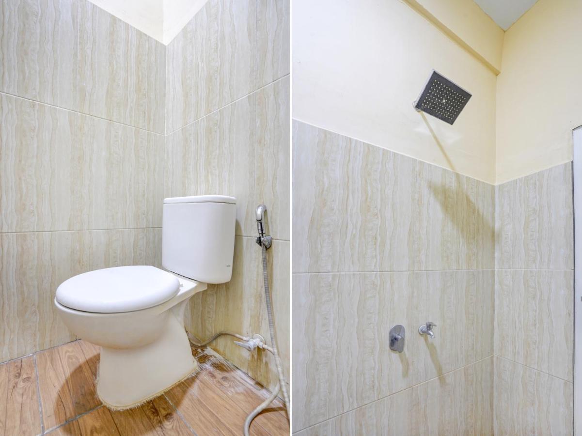 Oyo 3710 Izzi Hotel Lamongan Eksteriør bilde
